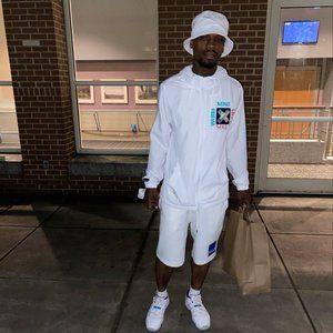 Meet your Posher, Bucky